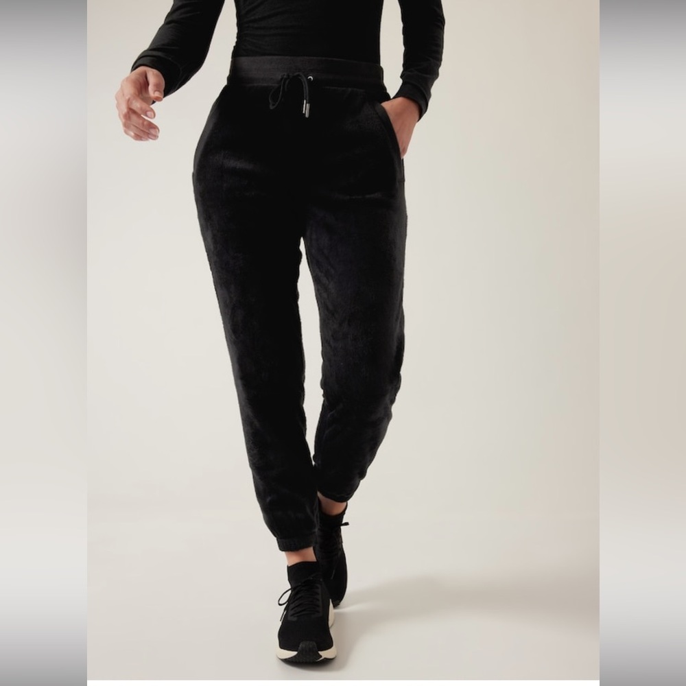 Athleta Cozy Karma joggers